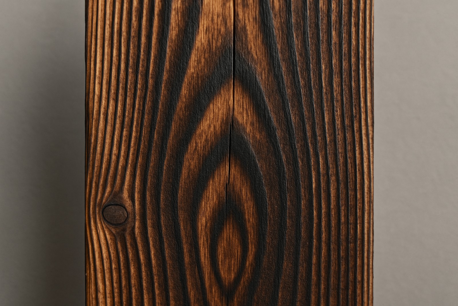 Opalany brąz – świerk